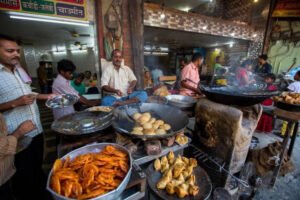 As Temperatures Soar, BMC Issues Advisory to Exercise Caution While Consuming Street Food