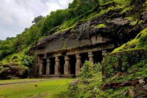 Taking a Look at India’s Rich Cultural Heritage: The Magnificent Caves of India