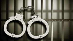 Mumbai couple booked for duping 444 people of over Rs 20 crores