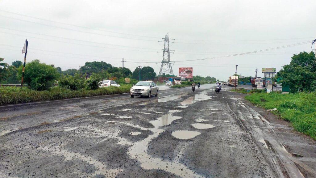 Mumbai reported 5,814 potholes between June 1 to July 16