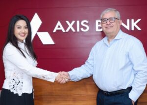 Amruta Fadnavis Quits Axis Bank After Long Tenure, Shares Gratitude-Filled Message