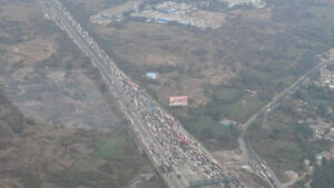 Aerial Images Show Massive Traffic Jam on Mumbai–Pune Expressway