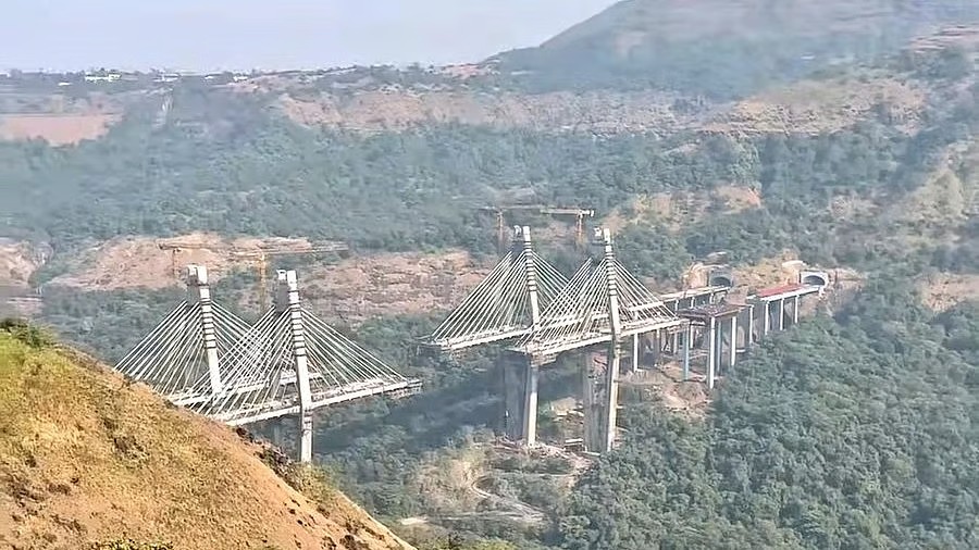 MLC Narvekar Calls for Safety-First Opening of Mumbai–Pune Missing Link